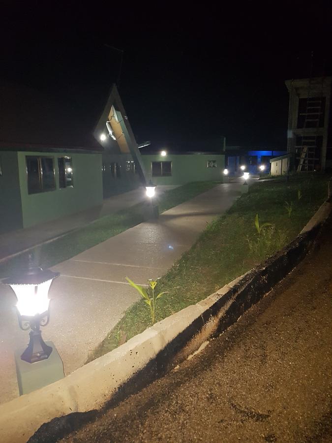 Mama Lee'S Lodge Yamoransa Exterior photo